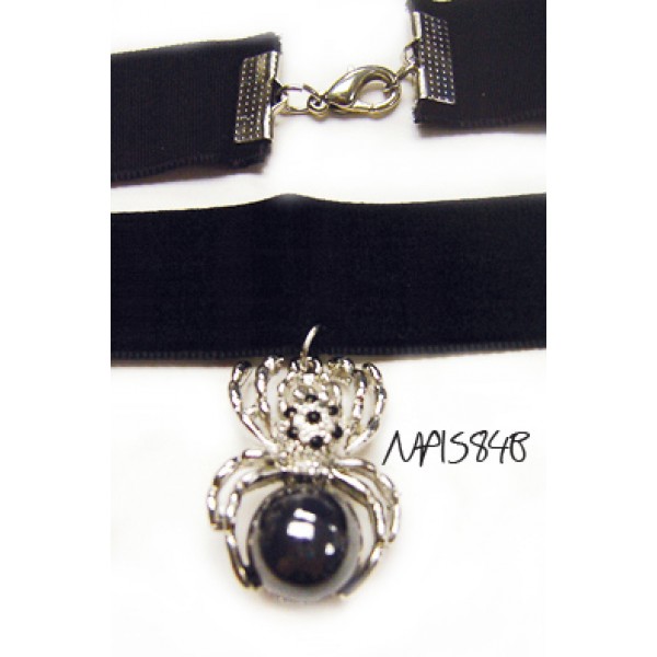 Women Fashion Choker with spider pendant